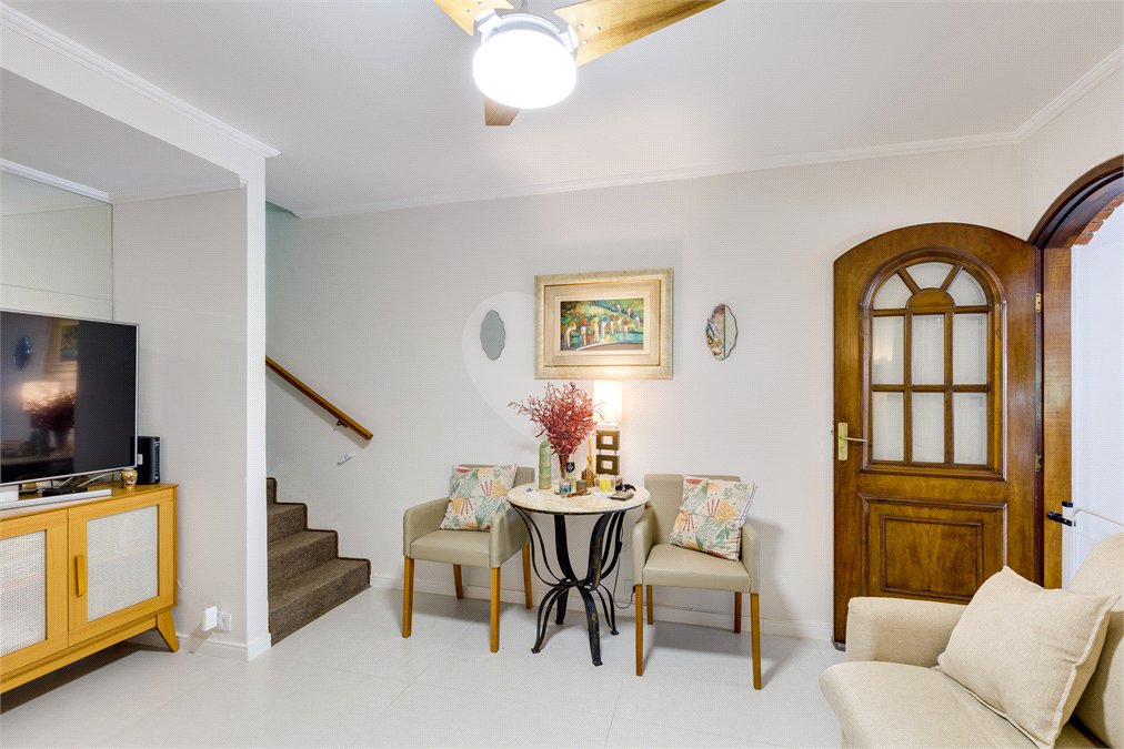 Casa à venda com 3 quartos, sendo 1 suíte,  no condomínio Village Bahamas, São Paulo - SP