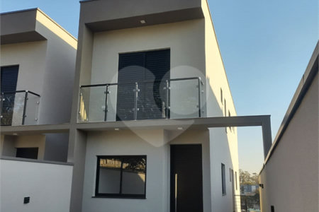 Sobrado à venda com 3 suítes, em Jardim Planalto, Arujá, SP