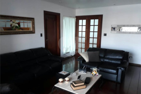 Casa à venda com 5 suítes em Jardim Franca, São Paulo, SP