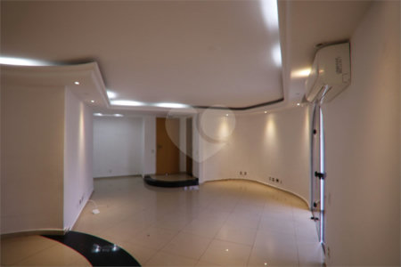 Apartamento à venda com 4 quartos, sendo 2 suítes, em Indianópolis, São Paulo, SP
