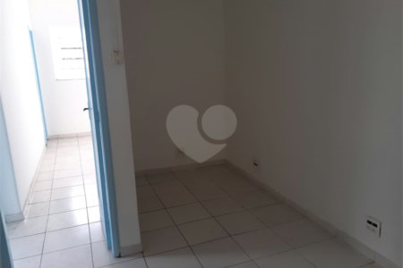 Casa à venda com 3 quartos em Grajaú, Rio de Janeiro, RJ