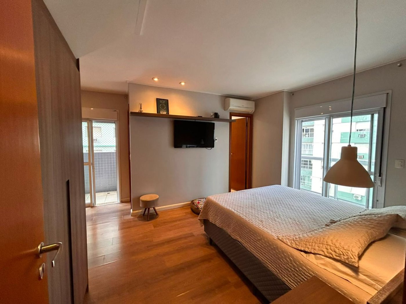 Apartamento com 2 dormitórios à venda, 100 m² por R$ 1.390.000,00 - Pompéia - Santos/SP