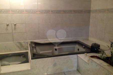 Casa com 400m² , 4 dormitórios , sendo 4 suítes , 4 vagas , à venda no Jabaquara.