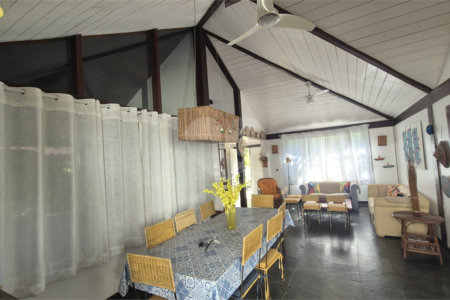 Casa em condomínio à venda com 4 quartos, sendo 3 suítes,  em Geribá, Armação dos Búzios, RJ