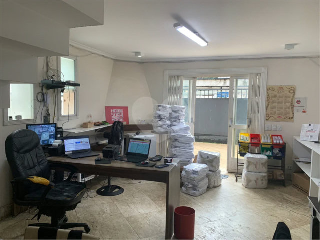 Sobrado à venda com 3 quartos em Brooklin, São Paulo, SP