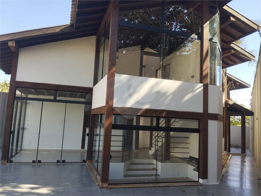 Casa à venda com 3 quartos, sendo 2 suítes, em Vila Harmonia, Araraquara, SP