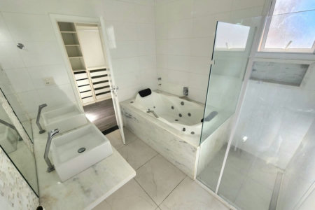 Casa com 4 dormitórios à venda, 237 m² por R$ 2.399.000,00 - José Menino - Santos/SP