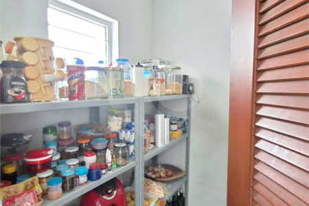 Casa à venda com 4 quartos, sendo 1 suíte, em Wanel Ville, Sorocaba, SP