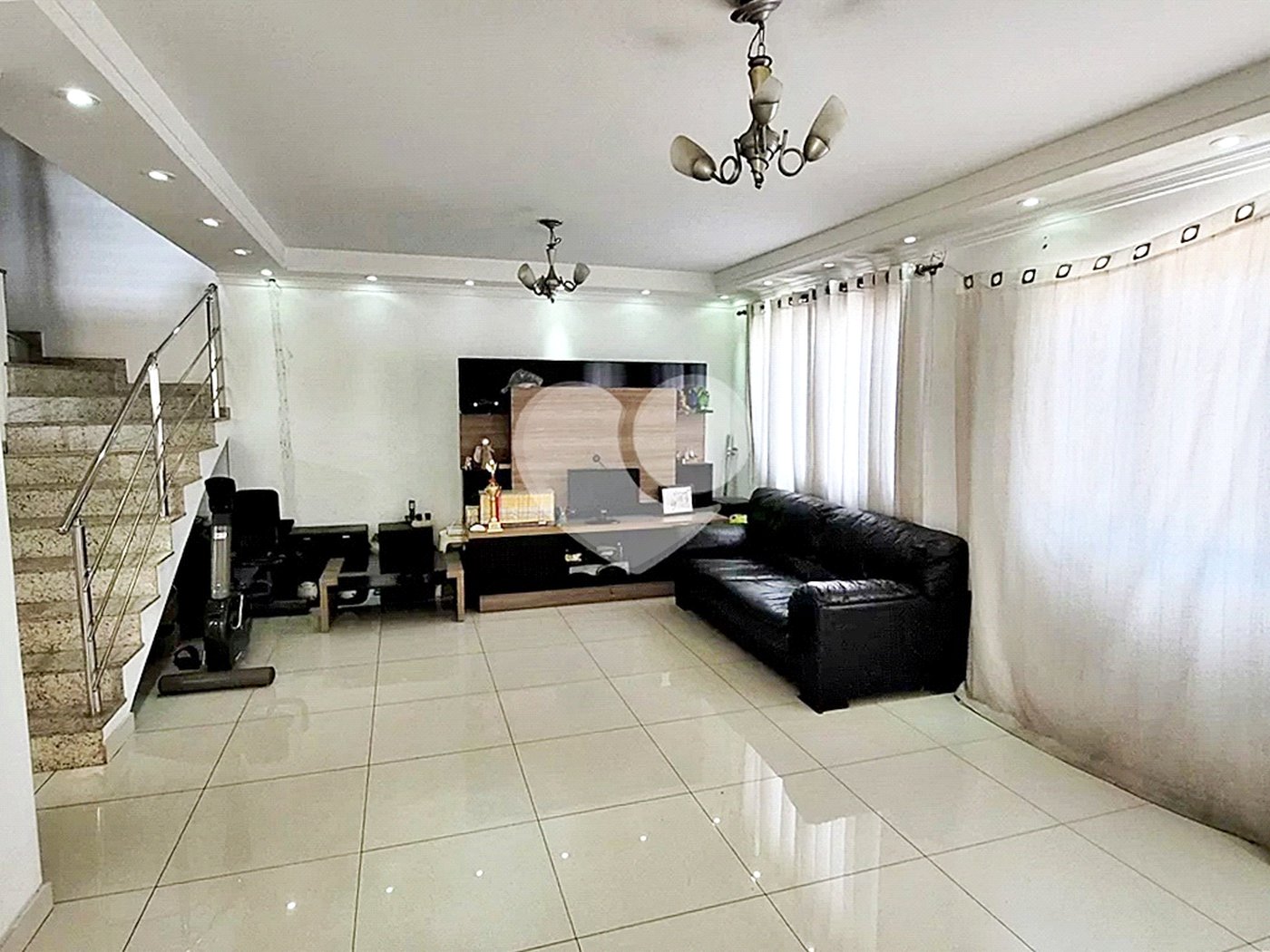 Casa à venda com 4 quartos, sendo 1 suíte, em Casa Verde, São Paulo, SP