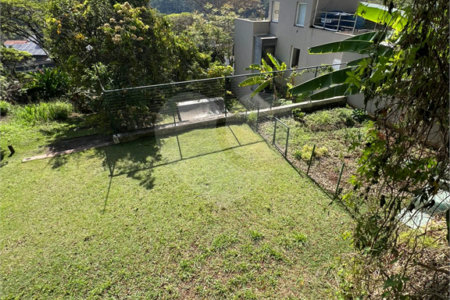 Terreno à venda no condomínio Jardim Vitória Régia, São Paulo - SP