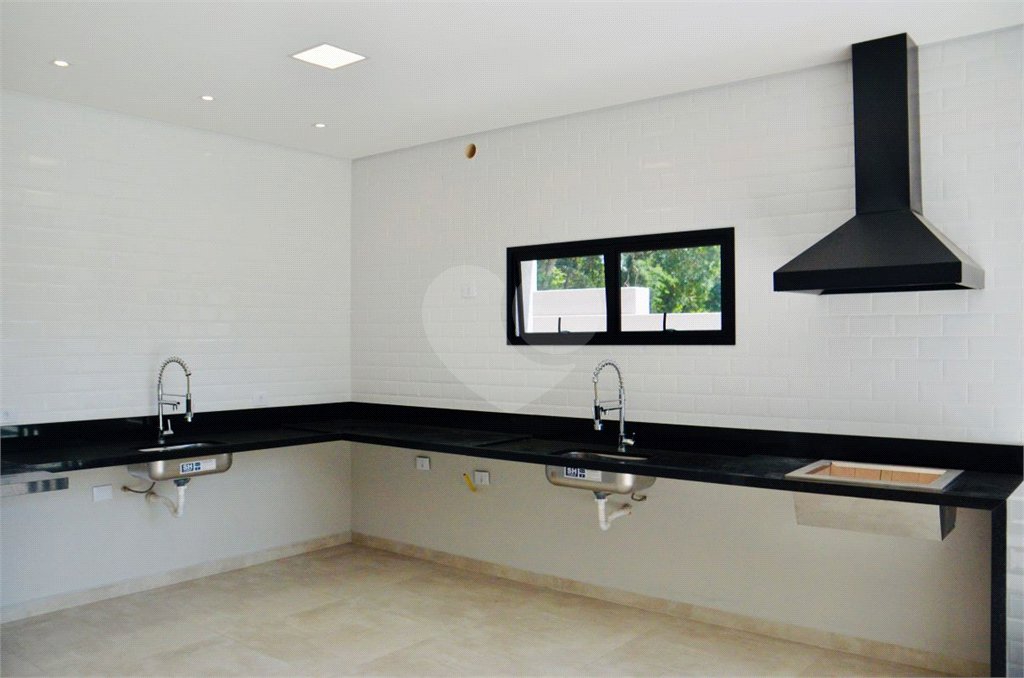 Casa à venda com 3 suítes no condomínio Quintas da Boa Vista, Atibaia - SP