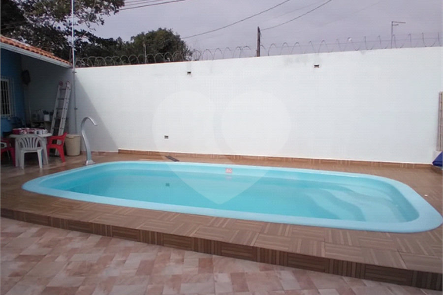 Casa Térrea à venda com 3 suítes em Loty, Itanhaém, SP