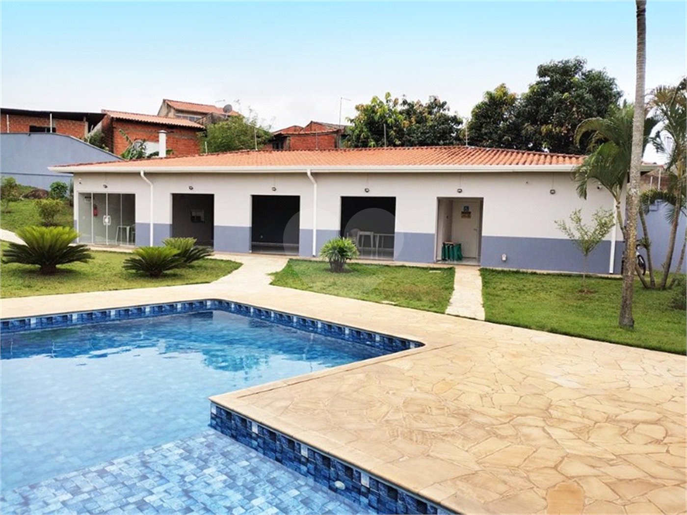 Casa à venda com 3 quartos, sendo 1 suíte, no condomínio Rio das Pedras, Salto - SP