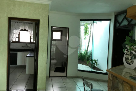 Terreno à venda com 4 quartos, sendo 1 suíte, no condomínio Zuleika Jabour, Salto - SP