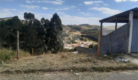 Terreno à venda no Centro, Bom Jesus dos Perdões, SP
