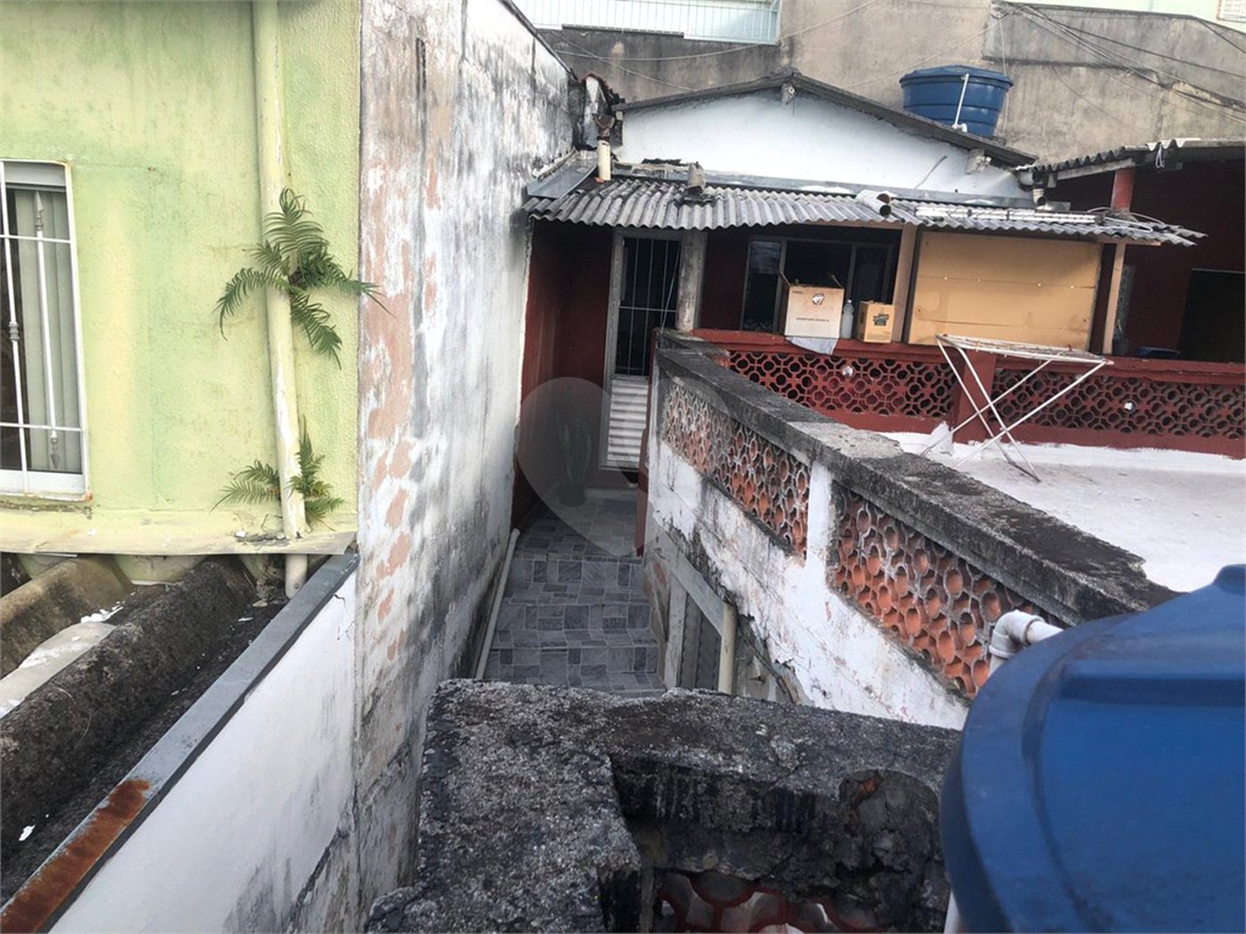 Casa Térrea à venda com 6 quartos, sendo 2 suítes, em Vila Mazzei, São Paulo, SP