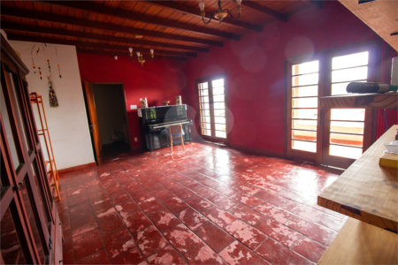 Chácara à venda com 3 quartos, sendo 1 suíte, em Capuava, São Roque, SP