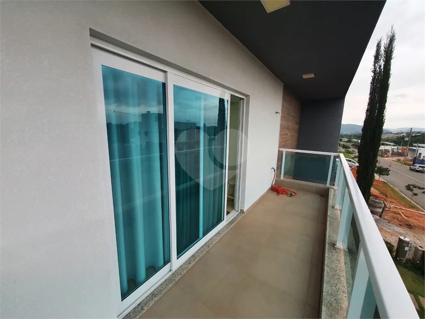 Casa à venda com 4 suítes no condomínio Granville São Venâncio, Itupeva - SP