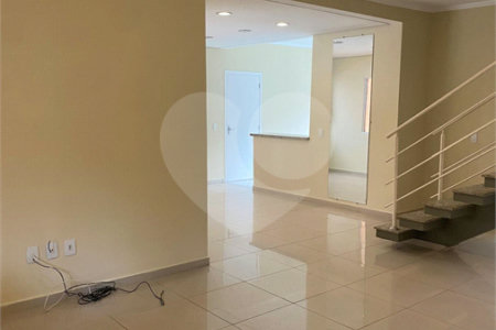 Casa para alugar com 3 quartos, sendo 1 suíte, no condomínio Reserva da Mata, Vinhedo - SP