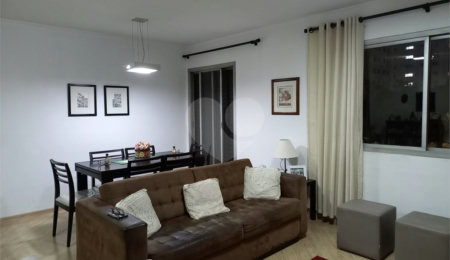 Apartamento à venda com 3 quartos em Moema, São Paulo, SP