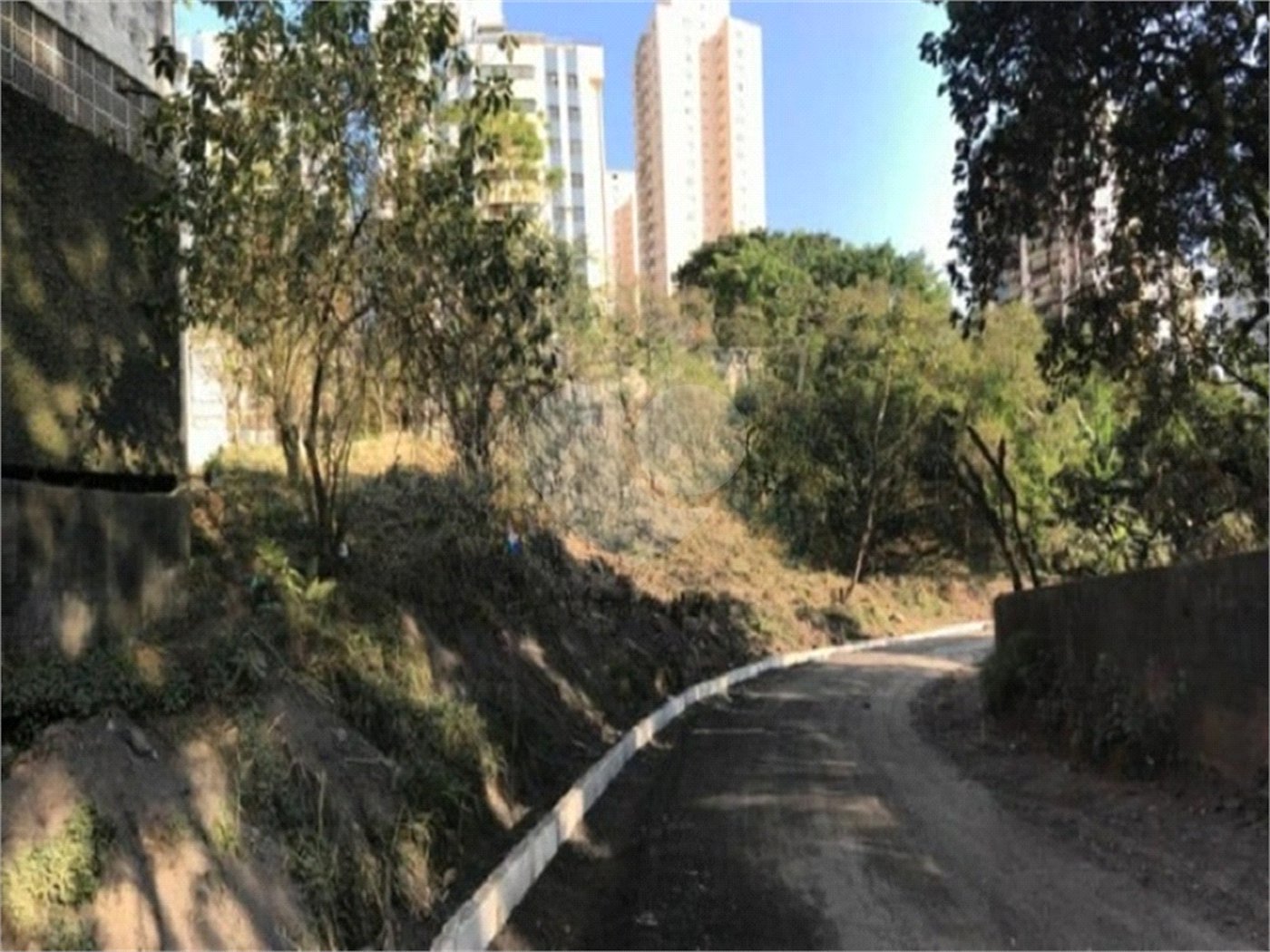 Terreno à venda em Vila Suzana, São Paulo, SP