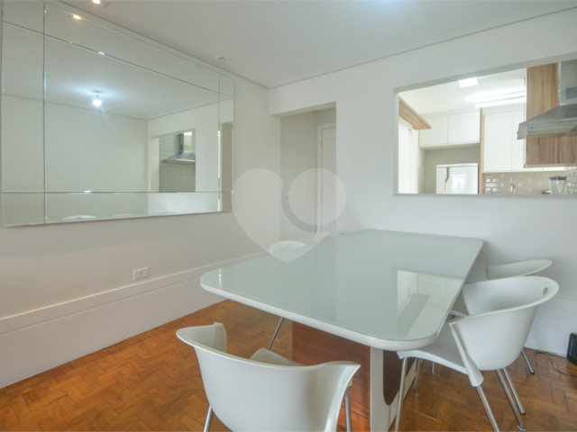 Apartamento à venda com 2 quartos em Moema, São Paulo, SP