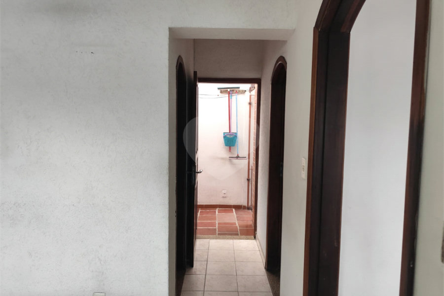 Sobrado à venda com 2 quartos em Vila Nivi, São Paulo, SP