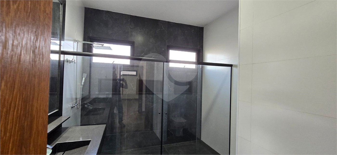 Casa à venda com 3 suítes em Jardim Nova América, Louveira, SP
