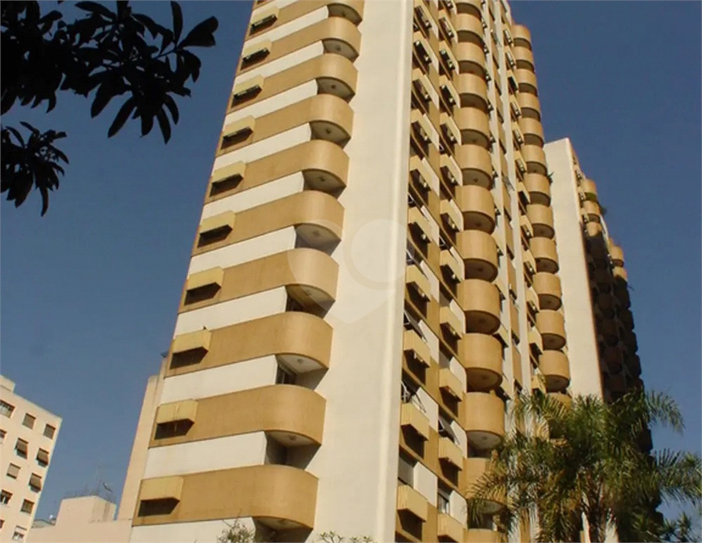 Apartamento à venda com 2 quartos, sendo 1 suíte,  em Consolação, São Paulo, SP