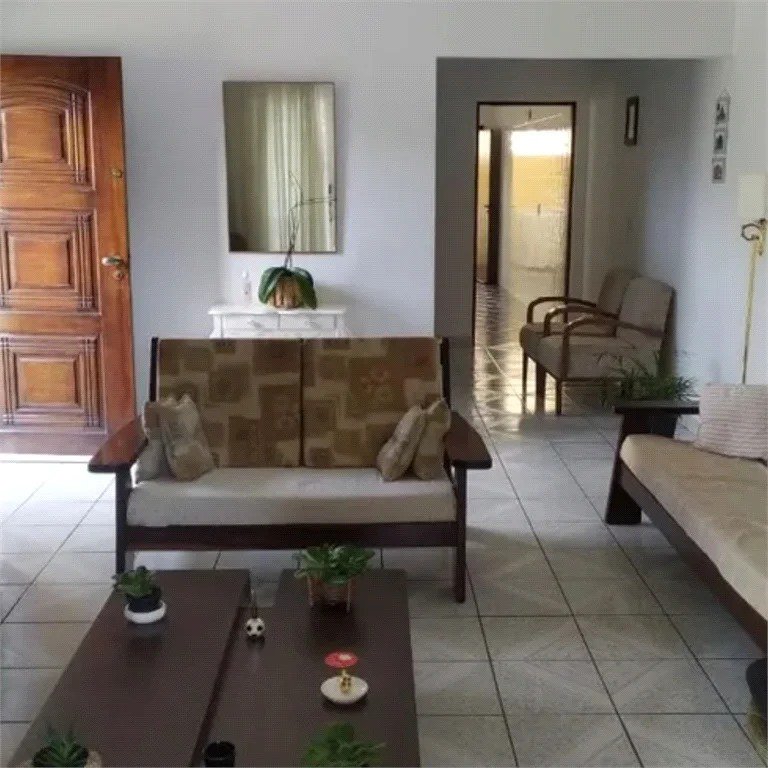 Sobrado à venda ou para alugar com 3 quartos, sendo 1 suíte, em Jaguaré, São Paulo, SP