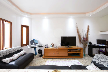 Casa à venda com 3 quartos, sendo 1 suíte, em Jardim Santa Clara, Guarulhos, SP