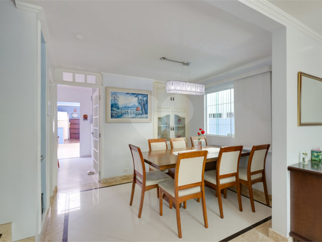 Casa à venda com 3 quartos, sendo 1 suíte,  em Santo Amaro, São Paulo, SP