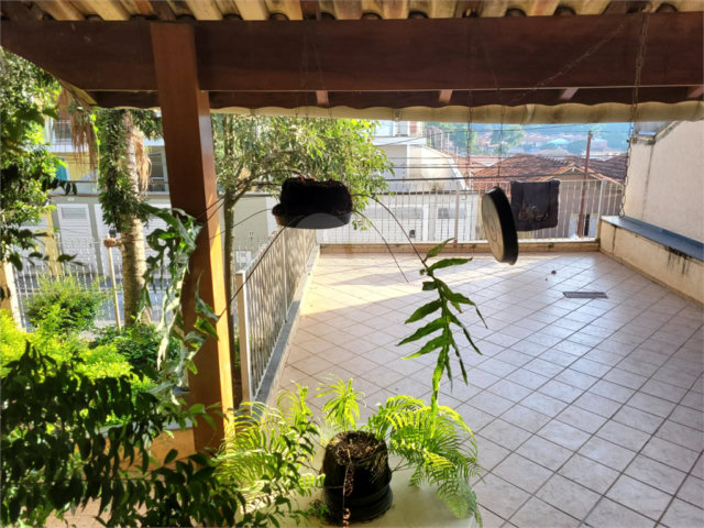 Sobrado à venda com 4 quartos, sendo 3 suítes,  em Horto, São Paulo, SP