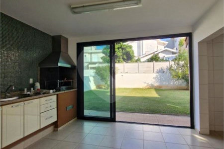 Casa à venda ou para alugar com 3 quartos, sendo 1 suíte, no condomínio Recanto dos Paturis, Vinhedo - SP