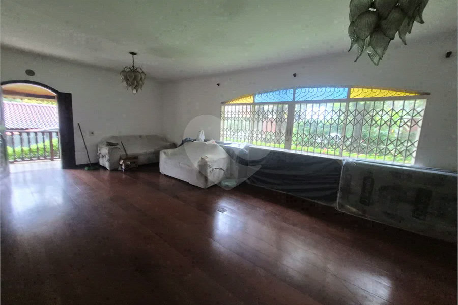 Sobrado à venda ou para alugar com 3 suítes em SERRA DA CANTAREIRA, Mairiporã, SP