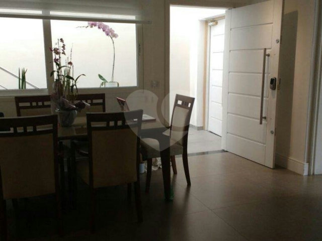 Casa Térrea à venda com 5 quartos, sendo 2 suítes,  em Água Fria, São Paulo, SP
