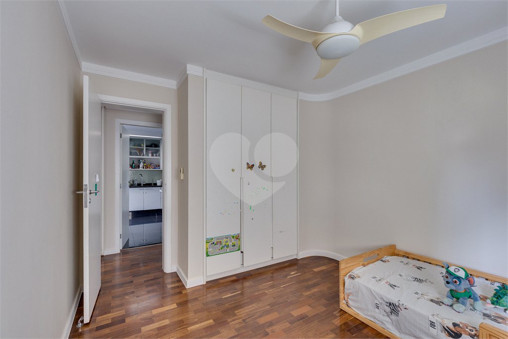 Apartamento à venda com 4 quartos, sendo 1 suíte, em Santo Amaro, São Paulo, SP