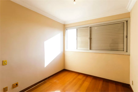 Apartamento à venda com 2 quartos, sendo 1 suíte, em Vila Olímpia, São Paulo, SP