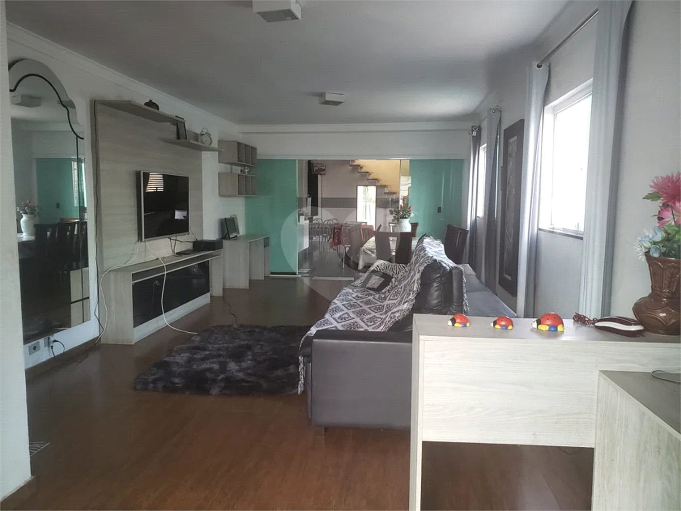 Sobrado à venda com 4 quartos, sendo 2 suítes, em Vila Mazzei, São Paulo, SP