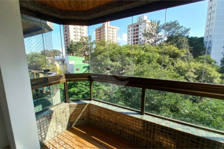 Apartamento à venda com 3 quartos, sendo 1 suíte,  em Vila Indiana, São Paulo, SP