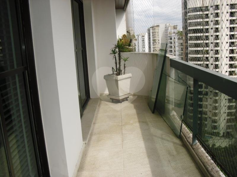 Cobertura à venda com 4 quartos, sendo 3 suítes, em Campo Belo, São Paulo, SP