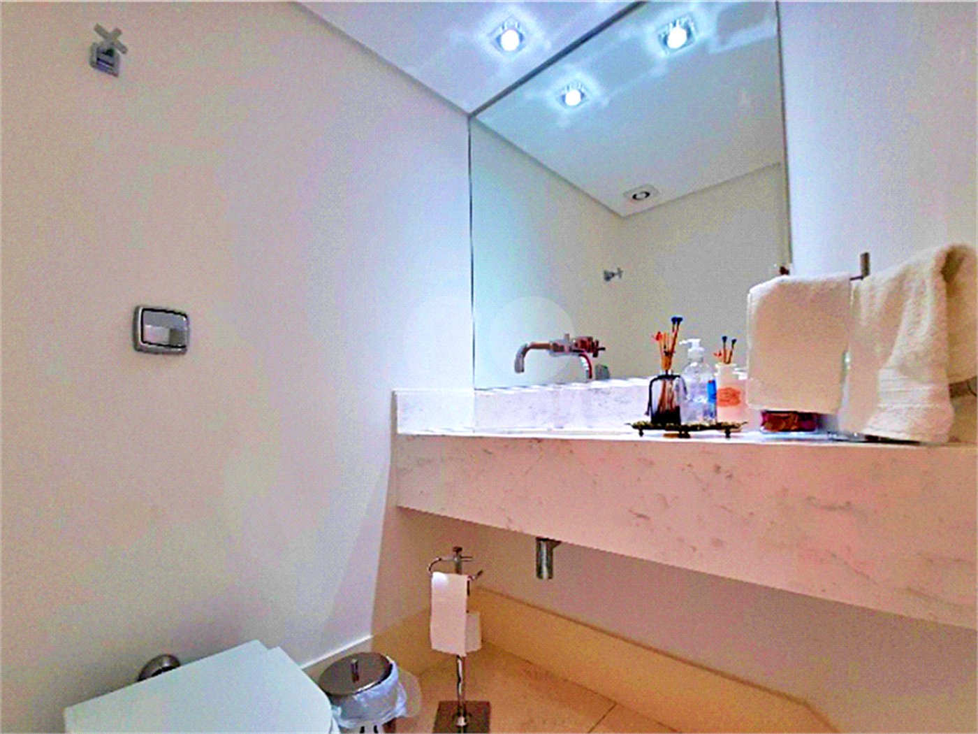 Apartamento à venda com 4 quartos, sendo 3 suítes, em Santana, São Paulo, SP