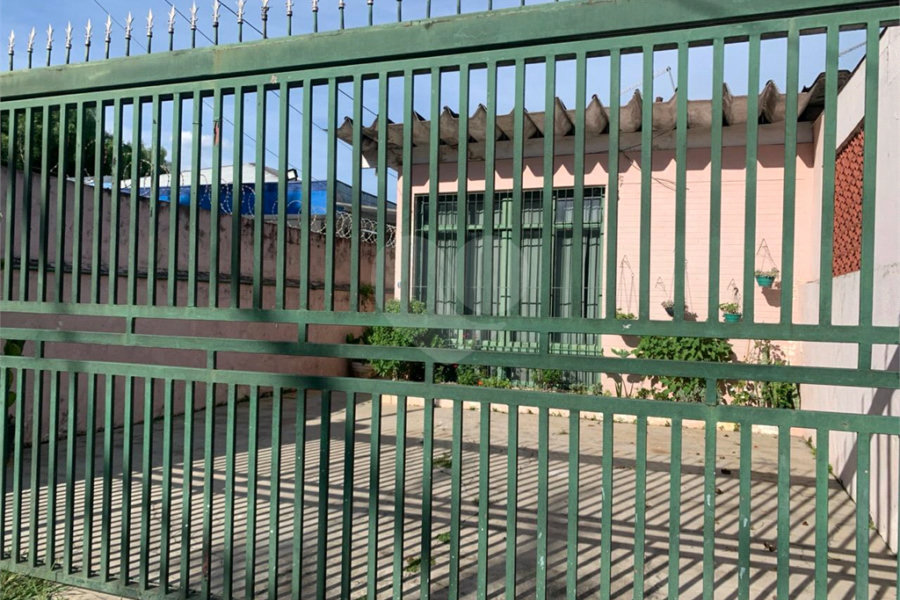 Casa à venda com 3 quartos, sendo 1 suíte, em Parque Edu Chaves, São Paulo, SP