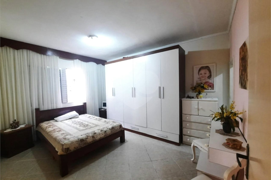 Sobrado à venda com 3 quartos, sendo 1 suíte, em Vila Medeiros, São Paulo, SP