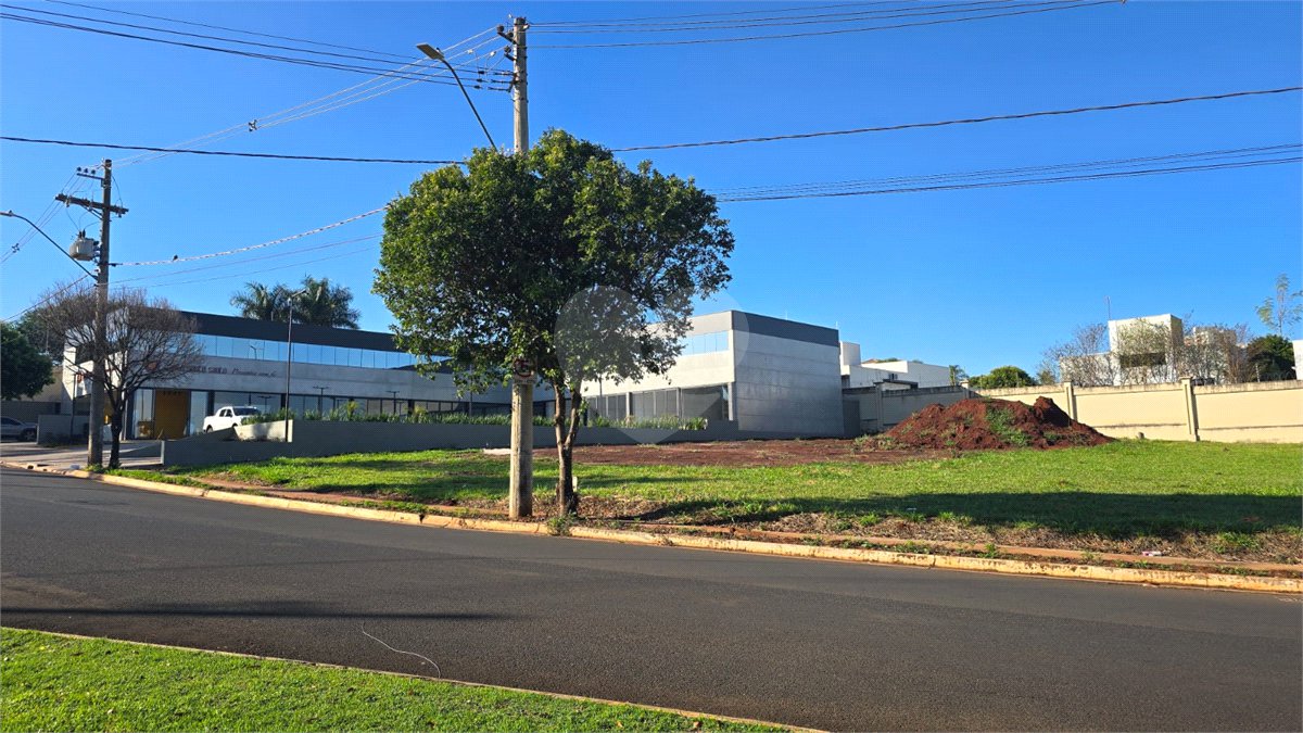 Terreno à venda em Jardim São Camilo, Araraquara, SP
