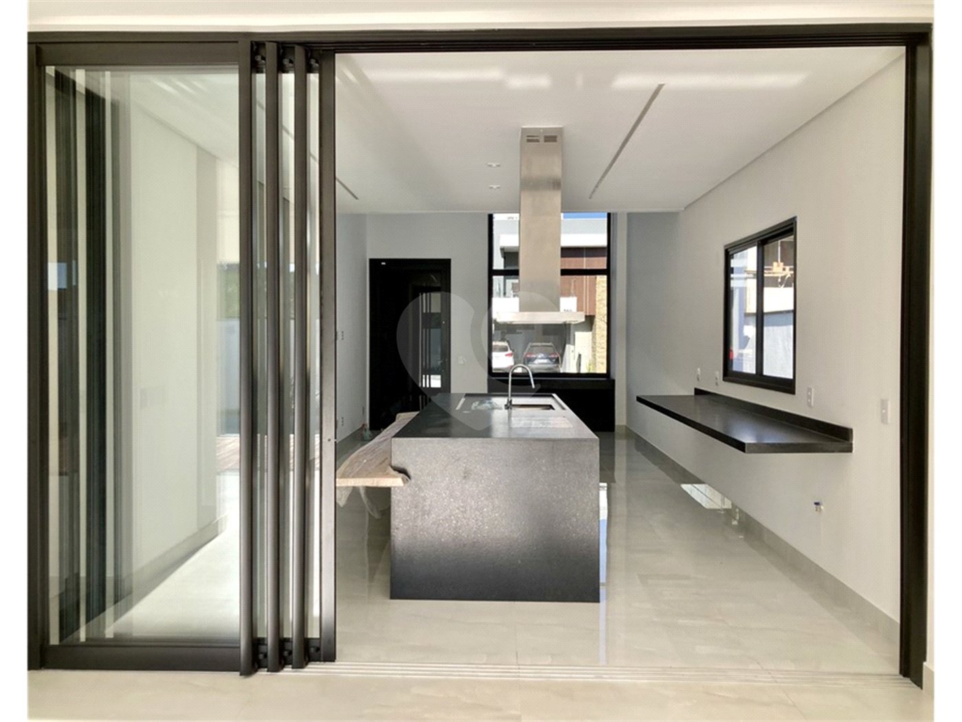 Casa à venda com 3 suítes em Residencial Village das Flores, Jundiaí, SP