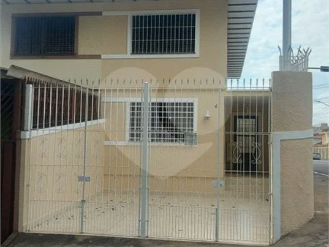 Sobrado à venda com 3 quartos, sendo 1 suíte,  em Parque Vitória, São Paulo, SP