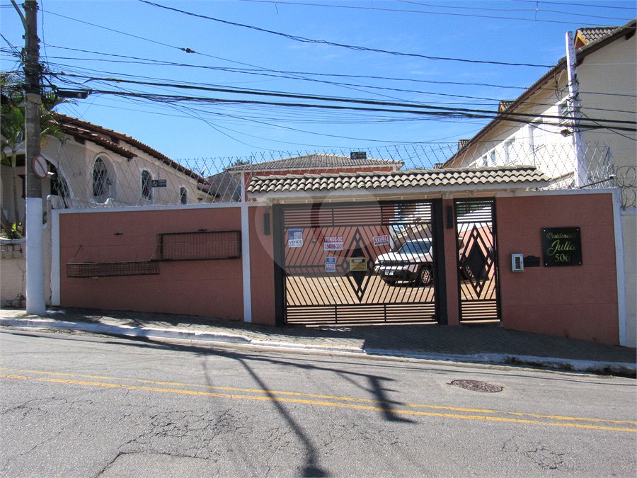 Casa à venda com 2 suítes no condomínio Real Residencial Julia, São Paulo - SP