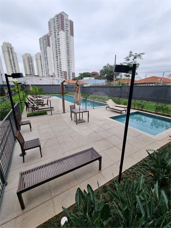 Apartamento à venda com 3 quartos, sendo 1 suíte,  em Ferreira, São Paulo, SP