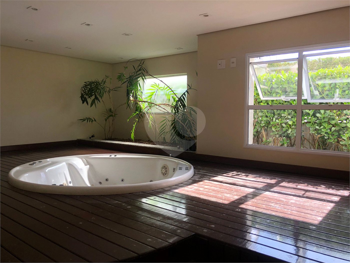 Apartamento à venda com 4 quartos, sendo 2 suítes,  em Jardim Armênia, Mogi das Cruzes, SP